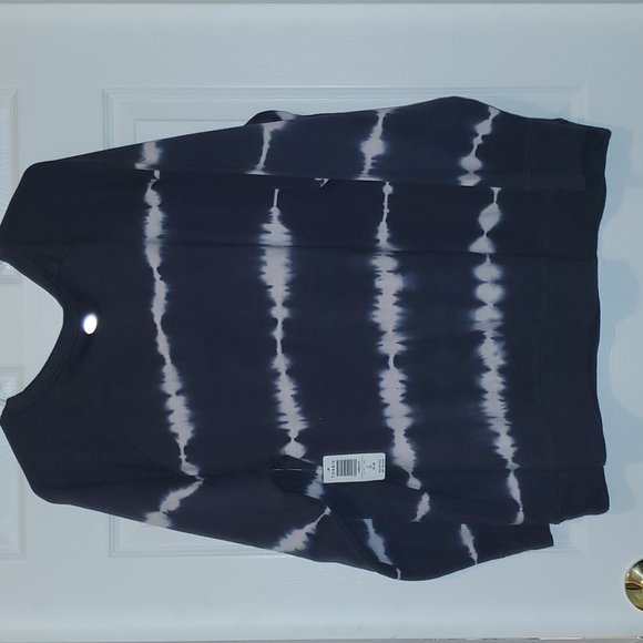 🆕️ NWT Torrid Tie Dye Sweatshirt Size 2X - Picture 2 of 6